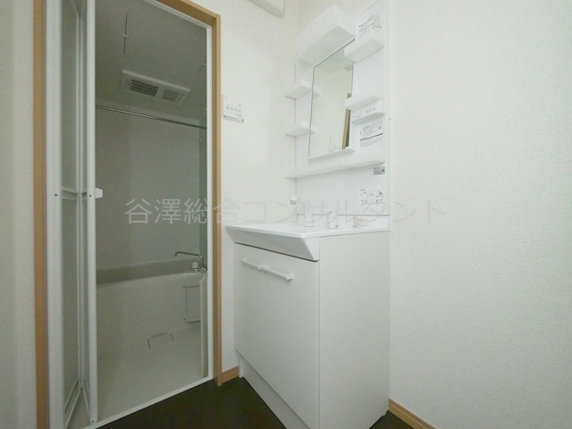 洗面設備　洗髪洗面化粧台