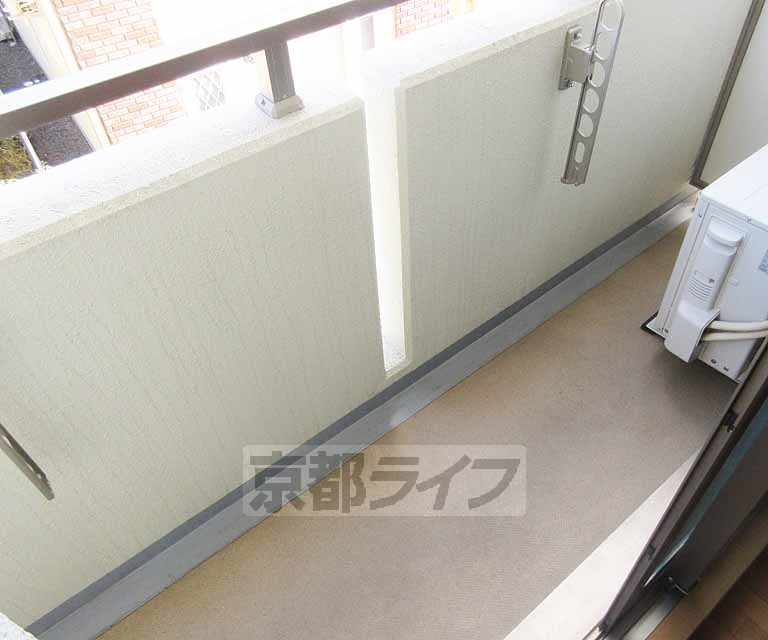 バルコニー　洗濯物もたくさん干せますね