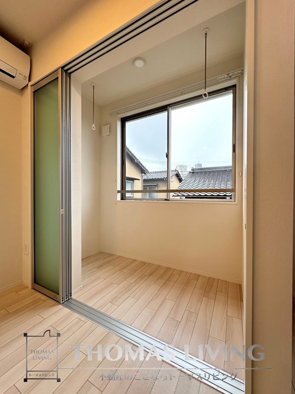 バルコニー　写真を準備中のため、同シリーズの写真をご参照ください。