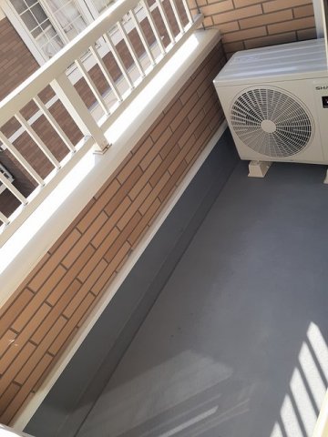 バルコニー　外からの目が気にならないバルコニーで洗濯物が干せます