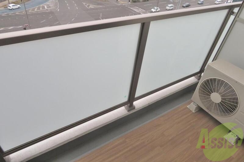 バルコニー　バルコニーがあるので洗濯物の外干しもＯＫです。