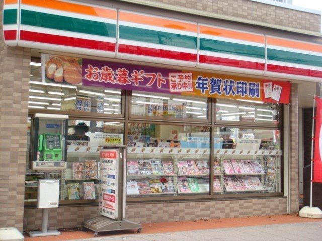 コンビニ　セブンイレブン川越小堤店（コンビニ）まで813m