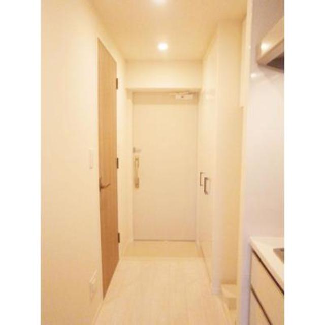 玄関　※写真は同タイプ住戸です。