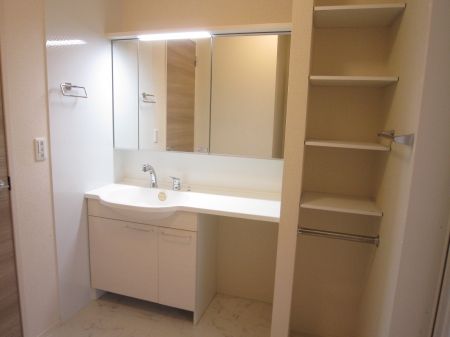 洗面設備　忙しい朝には欠かせない洗面所です