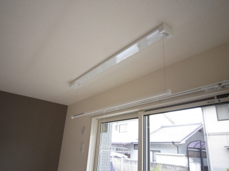その他設備　室内物干し