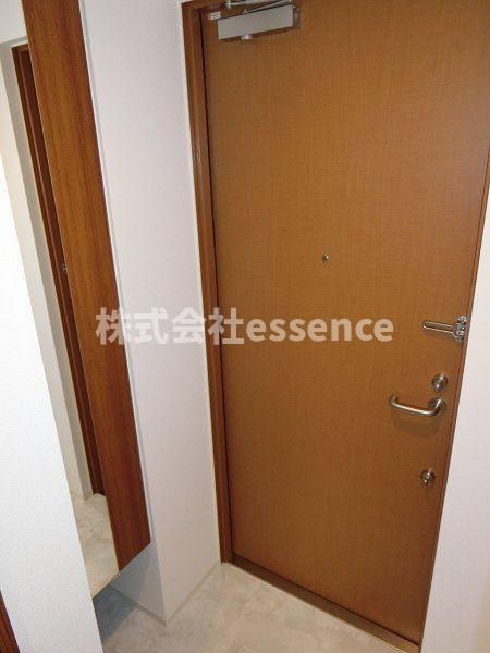 玄関　弊社ではオンライン対応・現地対応可能です♪