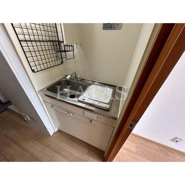 キッチン　同物件別部屋です