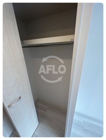 収納　エスリードレジデンスグラン大阪福島ノース　クローゼット