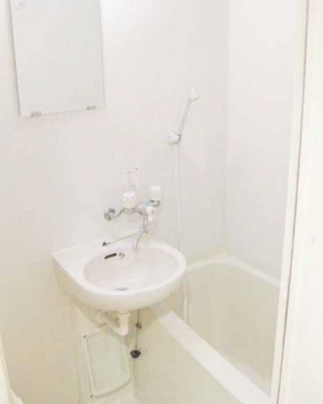 バス・シャワールーム　★洗面台付きバスルーム★