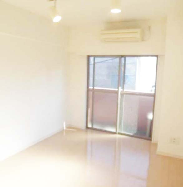 居室・リビング　★広々居室スペース★