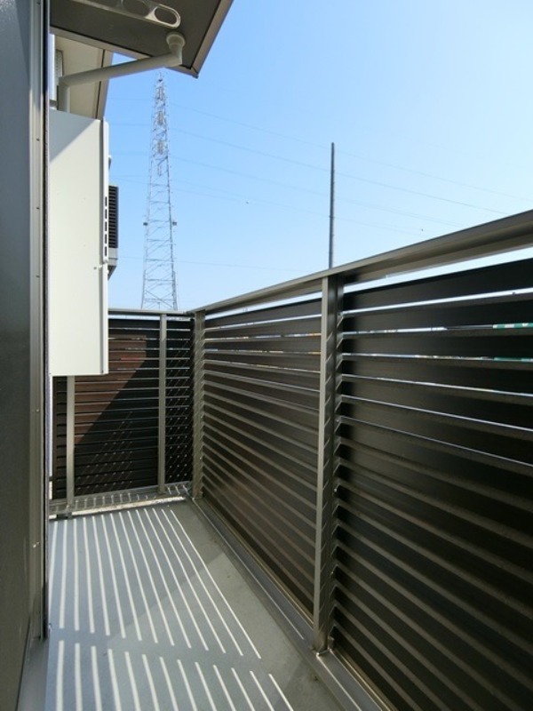 バルコニー　図面と現状に相違がある場合には現状を優先