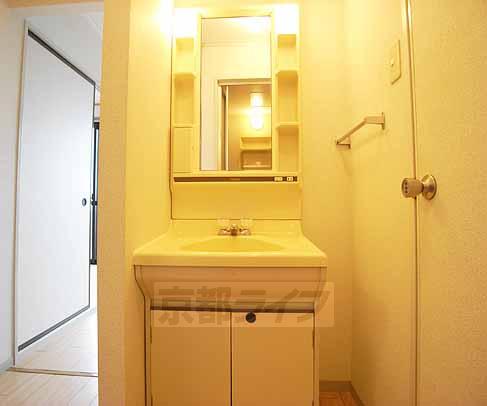 洗面設備　毎日のスタートはこちらから