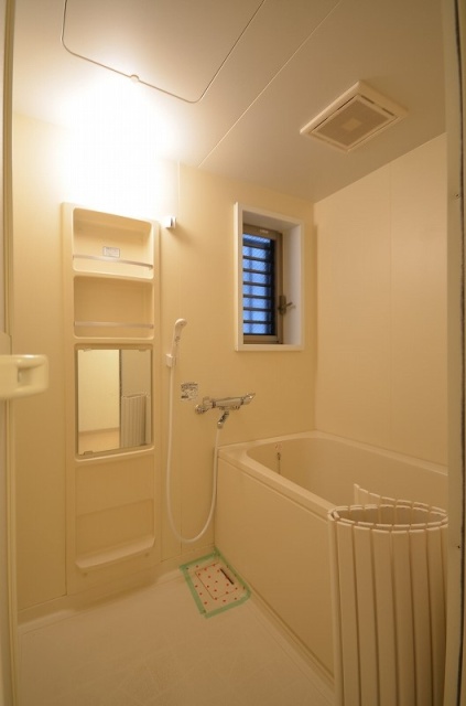 バス・シャワールーム　別号室の写真です。
