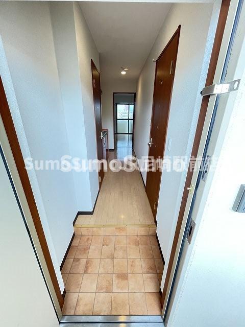 玄関　落ち着いた玄関です