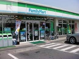 コンビニ　ファミリーマート博労町一丁目店（コンビニ）まで263m