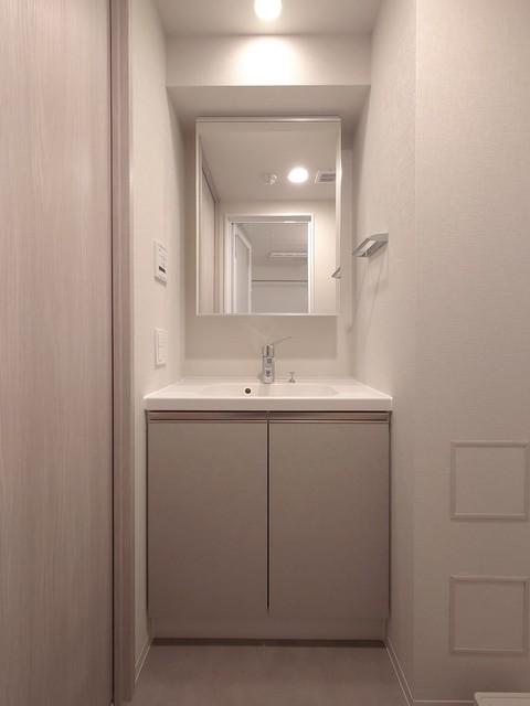 洗面設備　※写真は同タイプ住戸です。