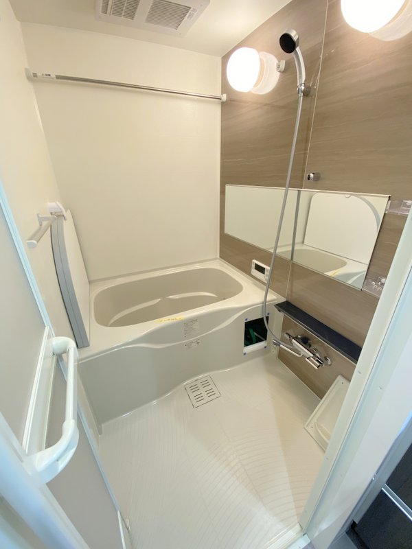 バス・シャワールーム