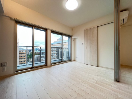 居室・リビング　※別部屋の写真です