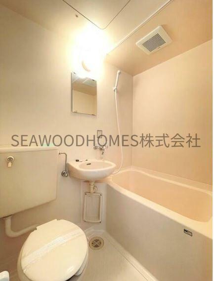 バス・シャワールーム　ユニットバスは丸ごと洗いでいつも清潔を保てます。