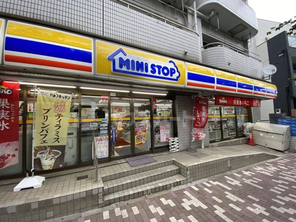 コンビニ　ミニストップ千早町4丁目店（コンビニ）まで520m