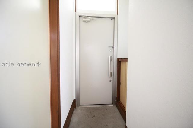玄関　※202号室参照