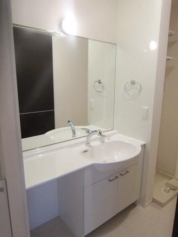 洗面設備　★広い洗面脱衣所★