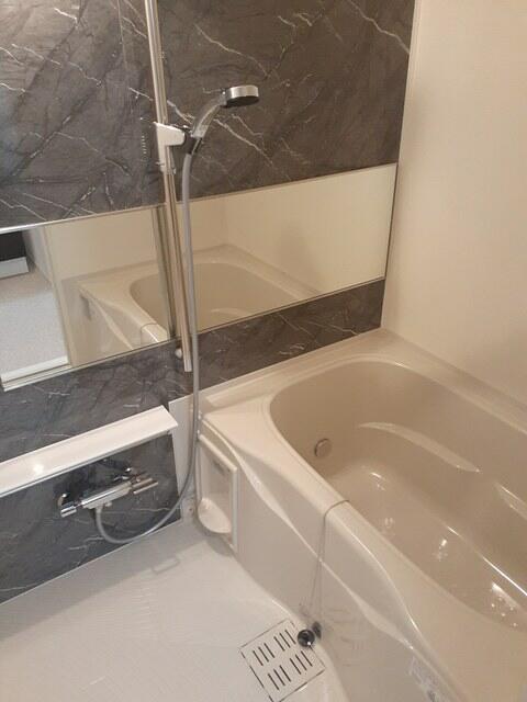 バス・シャワールーム　?