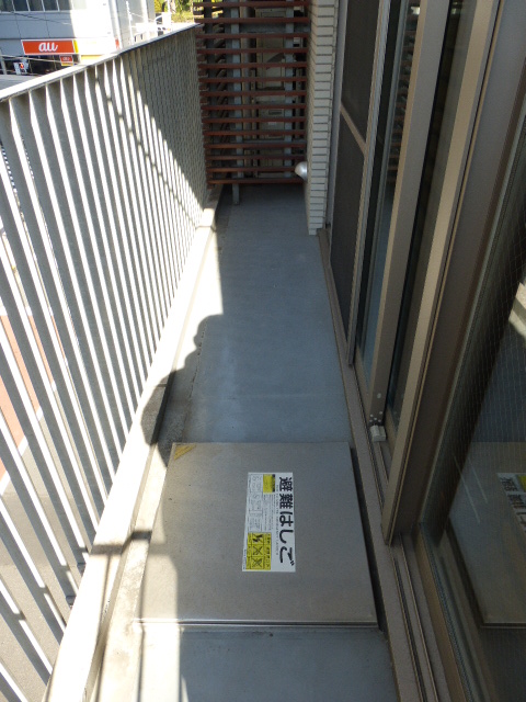 バルコニー　※別室参考写真