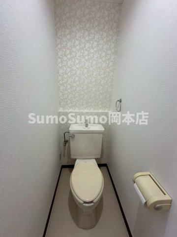 トイレ　落ち着いたトイレです