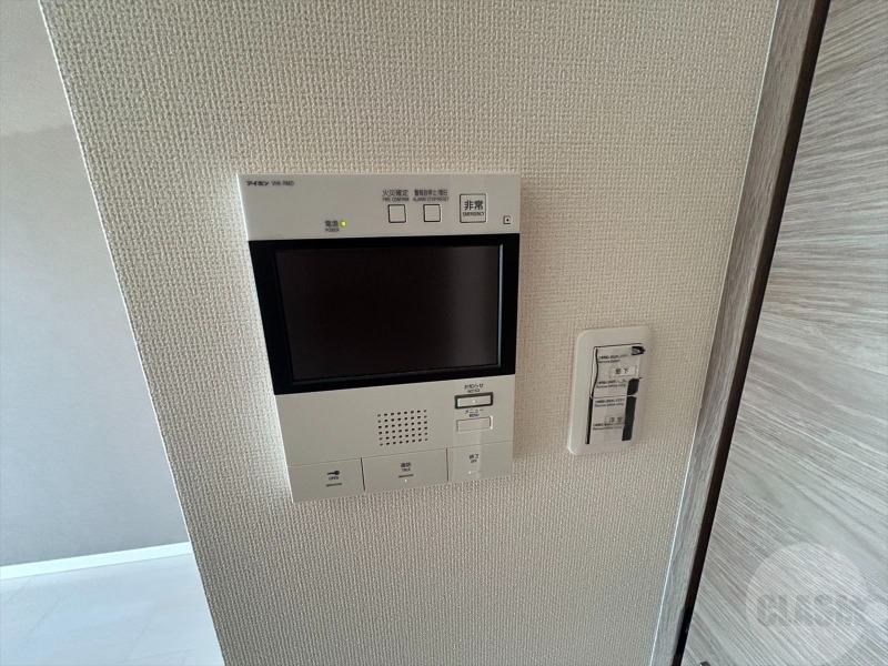 セキュリティ　モニター付きインターホンで安心です