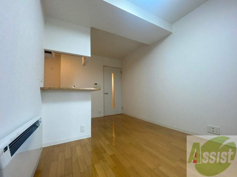 居室・リビング　広くてキレイなお部屋が広がっていて、充実した生活が送れそう。