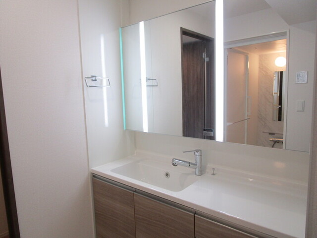 洗面設備　洗髪洗面化粧台