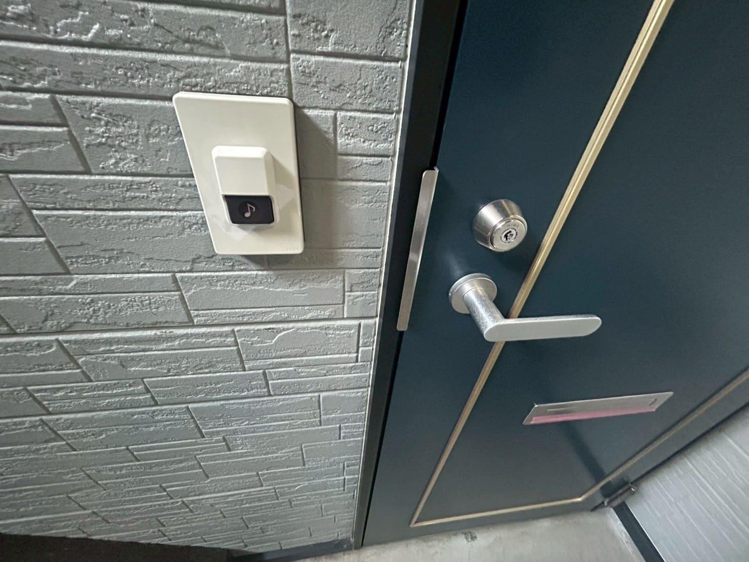 セキュリティ　玄関チャイム