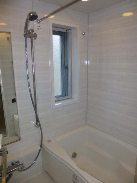 バス・シャワールーム　日々の暮らしに欠かせないお風呂です