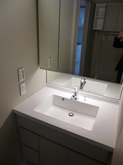 洗面設備　忙しい朝には欠かせない洗面所です