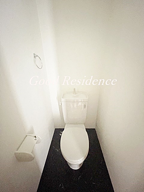 トイレ　【横浜駅まで至近の閑静な住宅街！】お問い合わせはお早めに♪