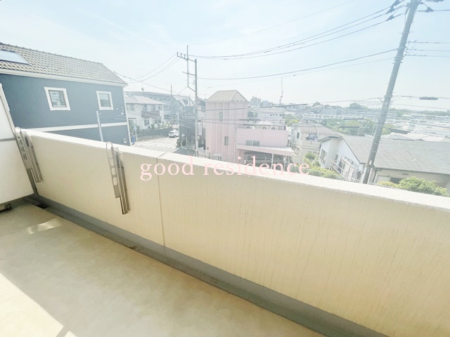 バルコニー　【横浜駅まで至近の閑静な住宅街！】お問い合わせはお早めに♪