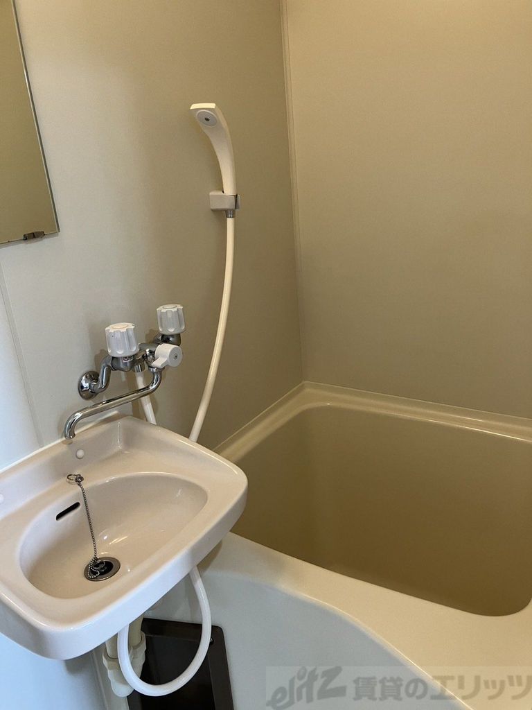 バス・シャワールーム　バス