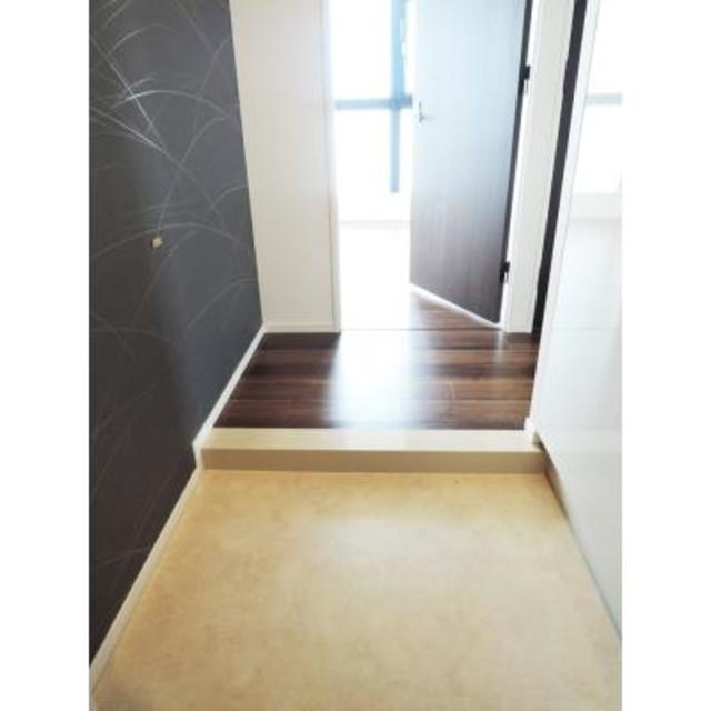 玄関　※写真は同タイプ住戸です。