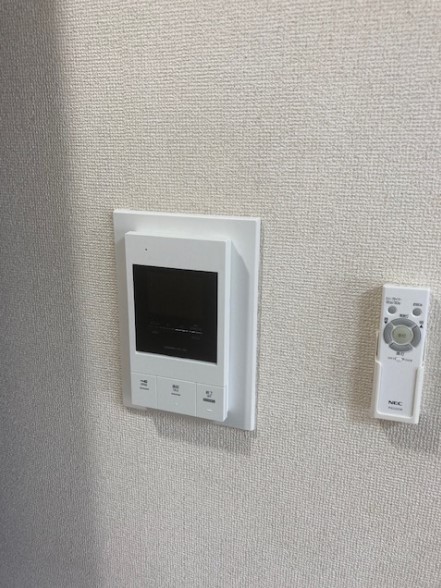 セキュリティ　モニター付インターホン