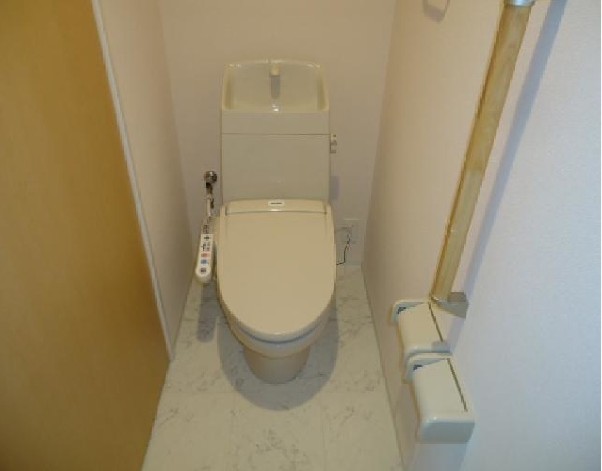 トイレ　清潔感のあるトイレです