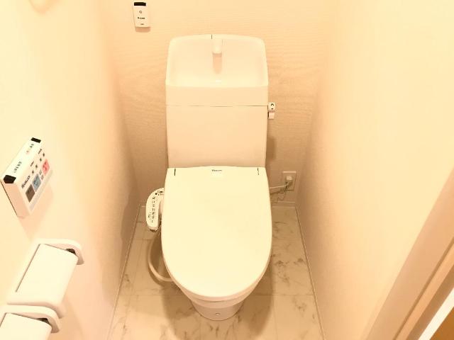 トイレ　シャワー付トイレ