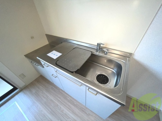 キッチン　キッチンには作業場もあります。料理も捗りますね。