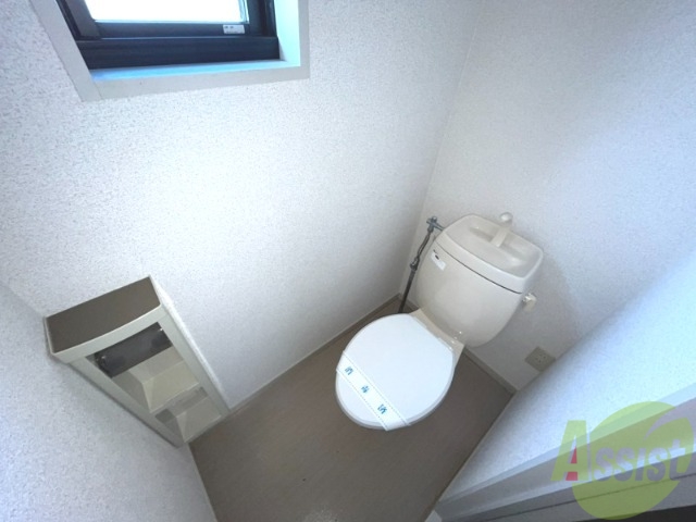トイレ　トイレは清潔感があり安心して使用できそうです。