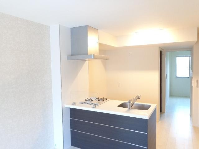 キッチン　同施工会社の参考写真です。