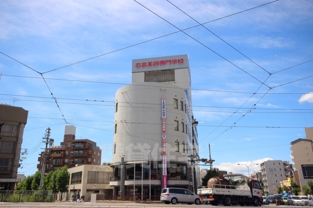 コンビニ　セブンイレブン　広島中央郵便局前店（コンビニ）まで246m