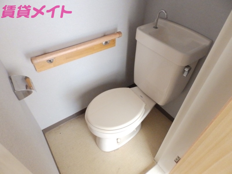 トイレ　別部屋参考写真