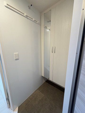 玄関　別のお部屋の写真です
