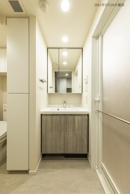 洗面設備　※写真は同タイプ住戸です。
