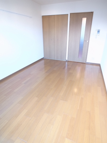 その他部屋・スペース　居室はフローリングとなっています！
